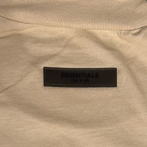 Essentials Fear of God tshirt